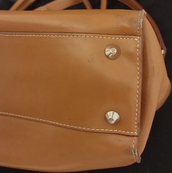 Beautiful Lodis British Tan Laptop Tablet Tote with Crossbody Strap - Picture 8 of 16